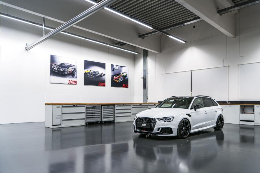  Audi RS3 Sportback by ABT (8V) 2017 года  (фото 12 из 23)